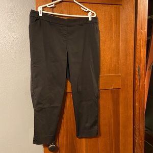 Women’s black ankle length pants